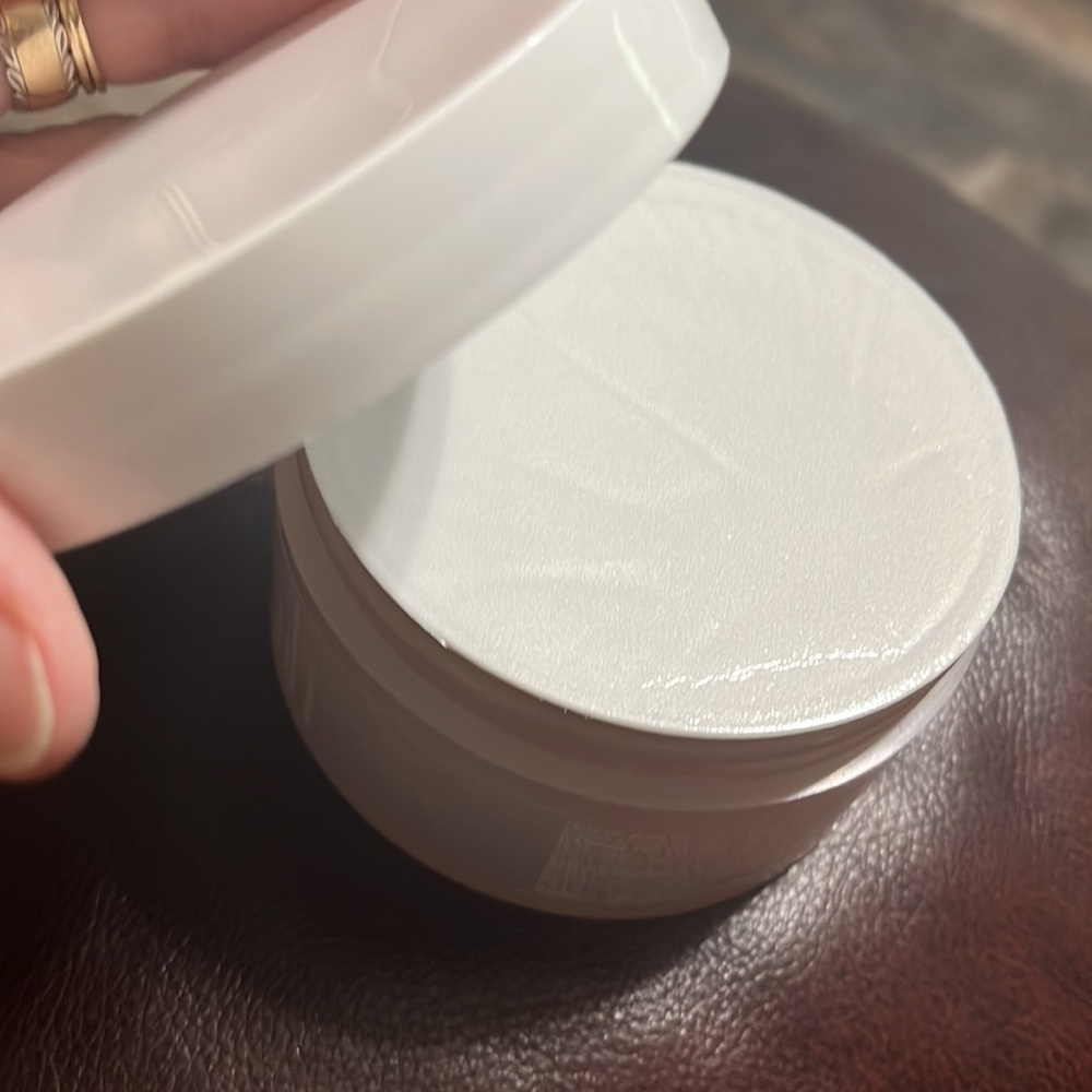 Body scrub - Picture 3 of 3